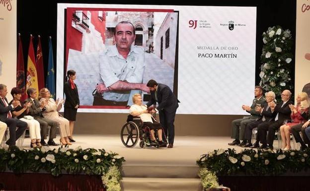 Ejemplos de esfuerzo y generosidad hacia los demás