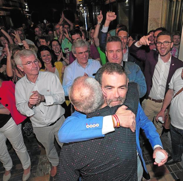 López ordena su equipo sin temor a pactos