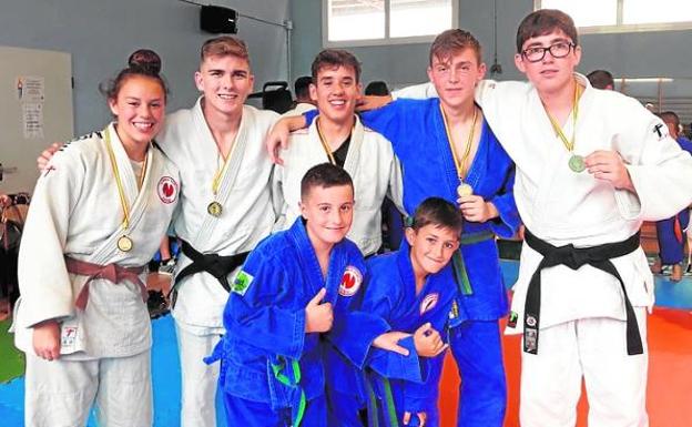 Fructífero fin de temporada de los judokas del Nebrija