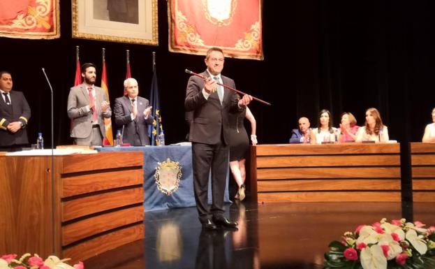 El popular Joaquín Buendía reedita su cargo al frente de la alcaldía de Alcantarilla