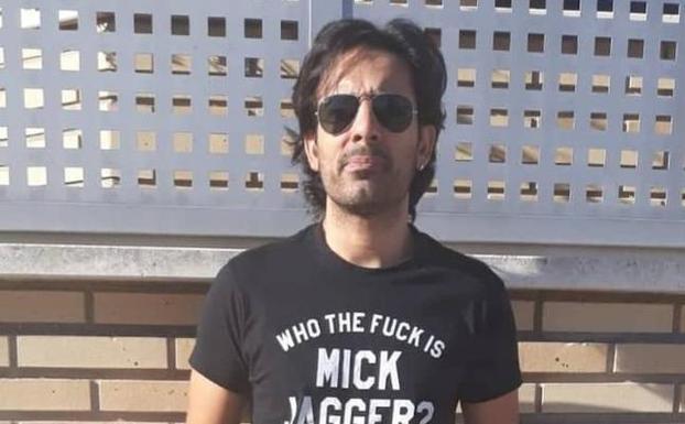 Versos, amistad, whisky y canciones