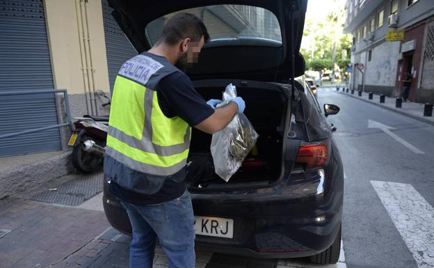 Casi 40 detenidos en una macrooperación antidroga en la Región