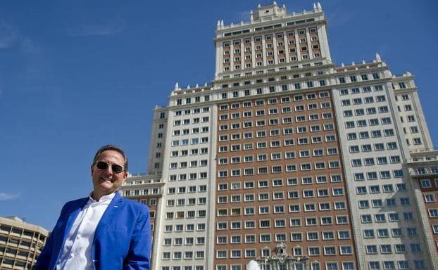 Trinitario Casanova vuelve a alertar de que el Edificio España de Madrid está en riesgo de derrumbe