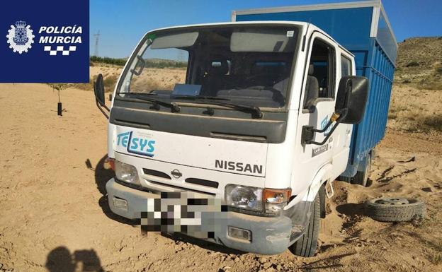 Detienen a tres menores por robar un camión en Sangonera la Seca