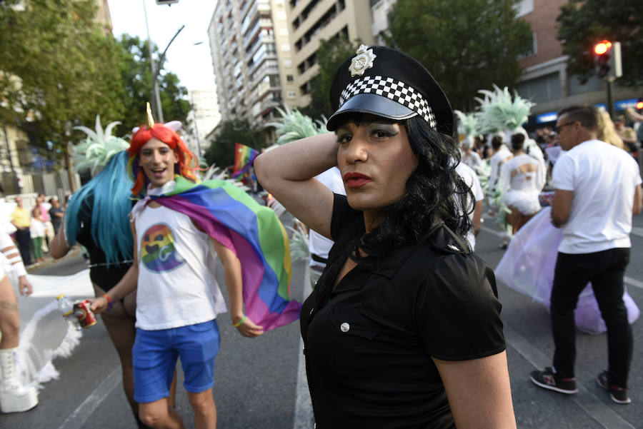 El Desfile del Orgullo despliega sus arcoíris en Murcia por la diversidad sexual