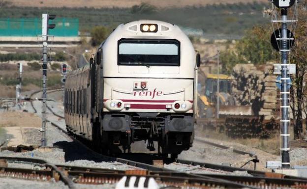 Dos horas de retraso en un Altaria procedente de Madrid por la avería de un tren de mercancías