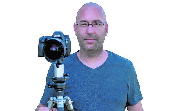 «La fotografía nocturna capta lo que el ojo no es capaz de ver»