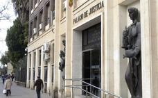 Condenada por golpear a una mujer en la cabeza con una piedra