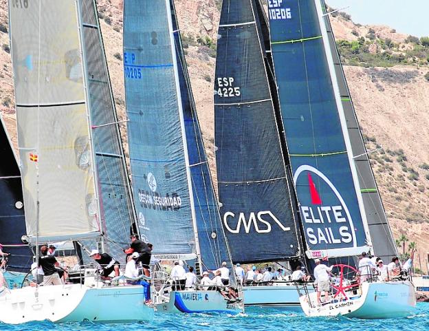 'El Pez de Abril' gana en Alicante, seguido por 'El Carmen'