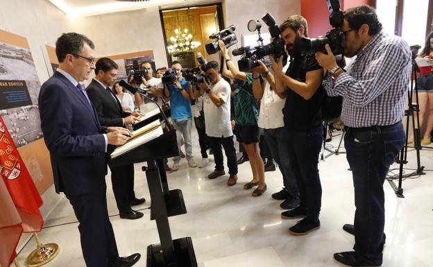 Murcia y Alicante arman un frente común para que el Gobierno les dé más recursos