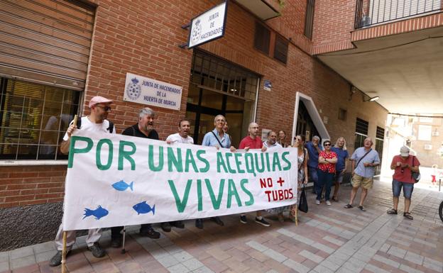 Exigen que se paralicen los entubamientos frente a la Junta de Hacendados