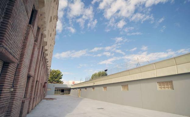 El CIE de Sangonera echa el cierre provisional por la falta de refrigeración