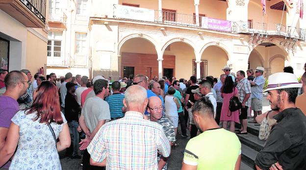 Los productores de porcino de Lorca exigen el respaldo del Ayuntamiento al sector