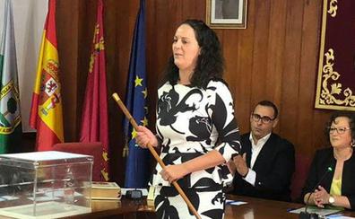 La falta de acuerdo mantiene a la Corporación de Fuente Álamo sin cobrar desde junio