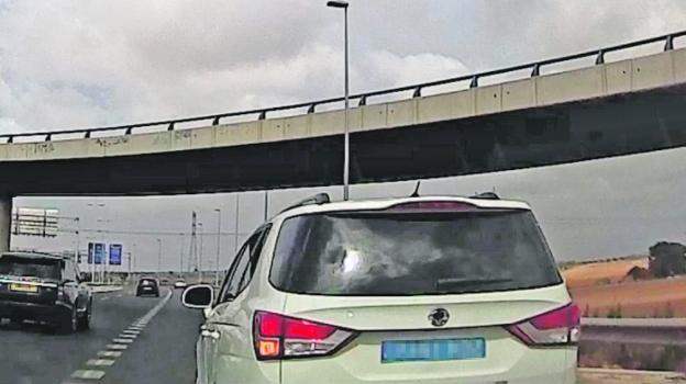 «Me acusó de quitarle a los pasajeros, rajó la rueda y me dijo: 'Te voy a matar'»