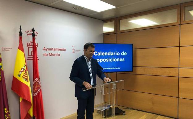 El Ayuntamiento de Murcia fija para diciembre la oposición para cubrir 102 plazas de auxiliar administrativo