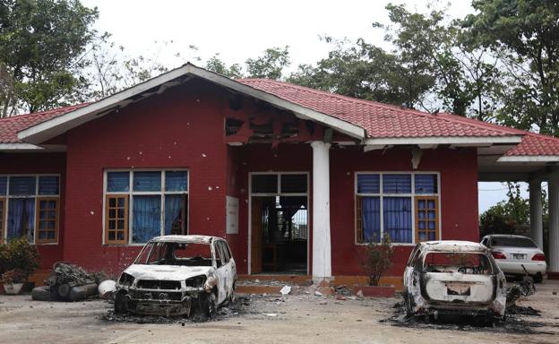 Los murcianos en Myanmar están «bien de ánimo» y a la espera de un vuelo para salir del país