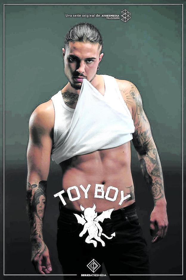 El hijo mayor de Mar Flores se destapa