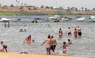El interminable baño entre 'muertos'