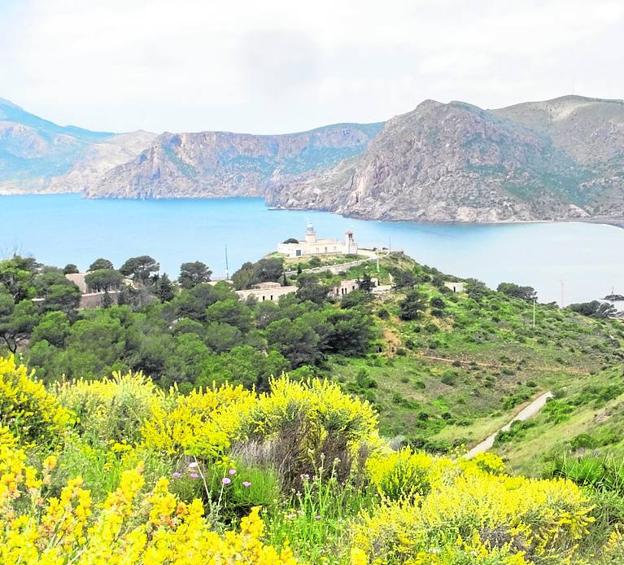 El Puerto descarta hacer visitables los de Portmán y Cabo Tiñoso