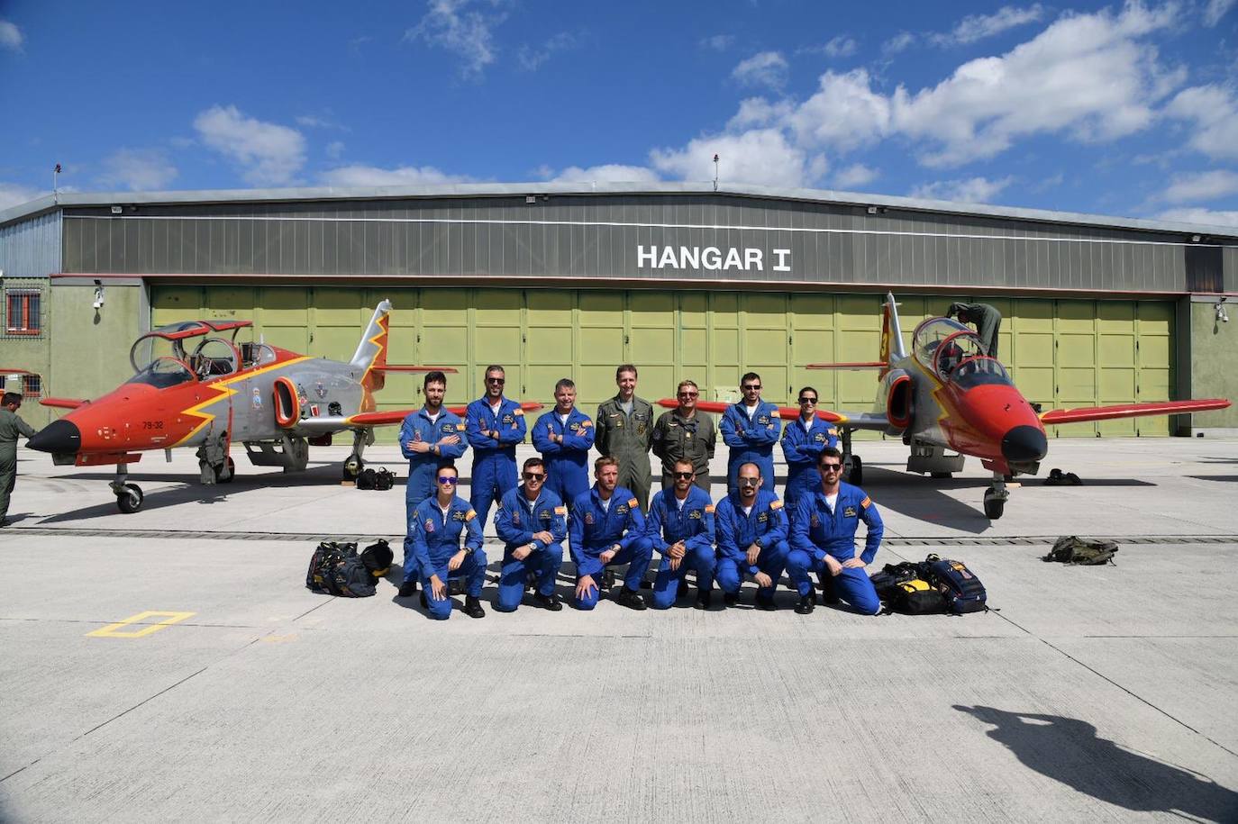 La Patrulla Águila se prepara para una exhibición aérea en Austria
