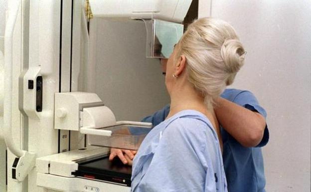 El Rosell incorpora un mamógrafo de última generación donado por el dueño de Zara