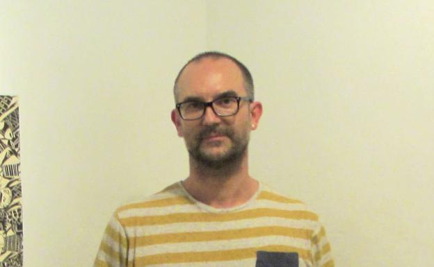 Moisés Yagües deja patente su amor por el cine en una muestra en Mazarrón