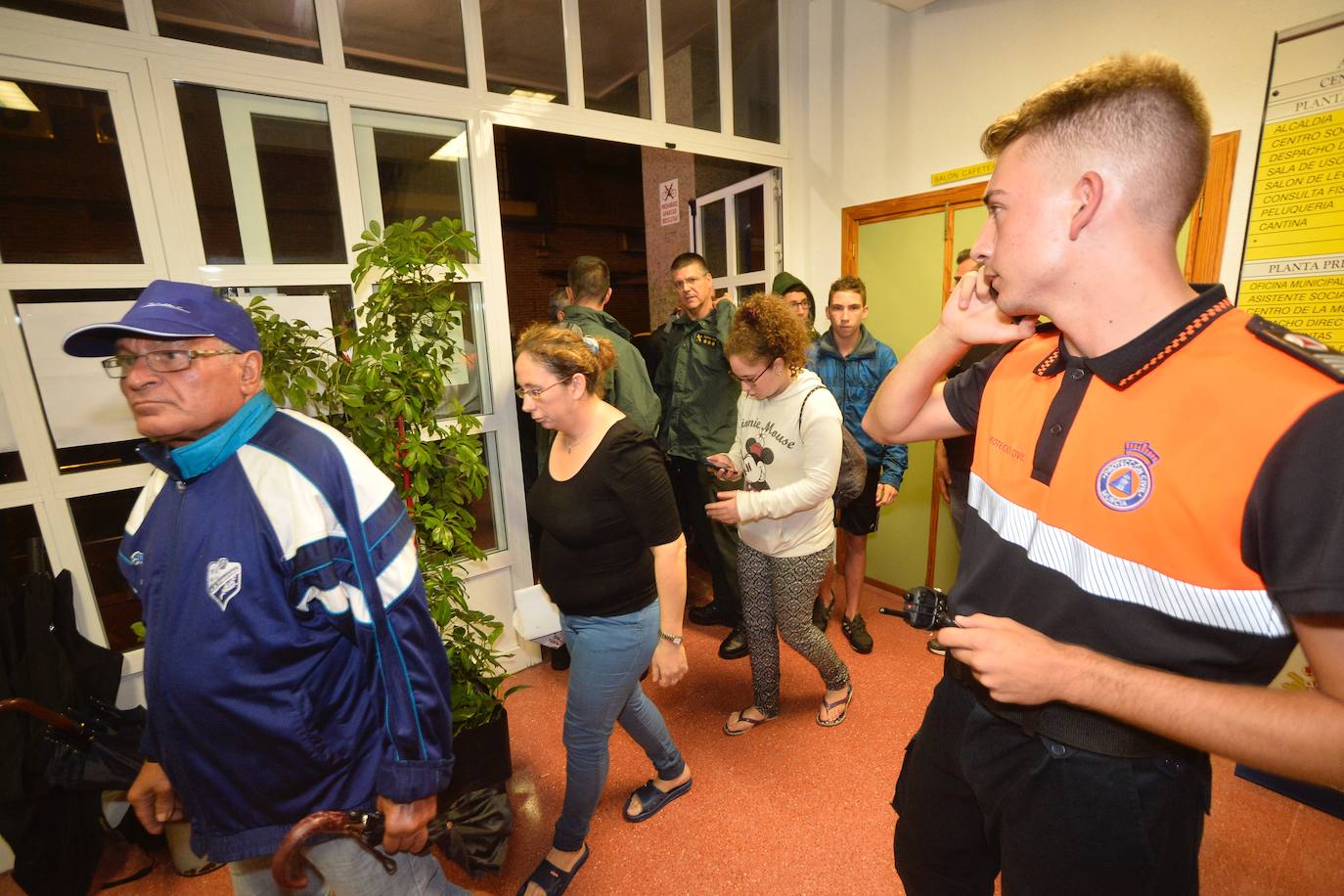 Desalojo de vecinos de Alquerias y el Raal por la gota fría