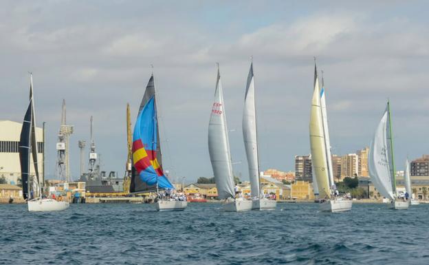 La regata Camino de la Cruz cambia su recorrido y anula la prueba de mañana