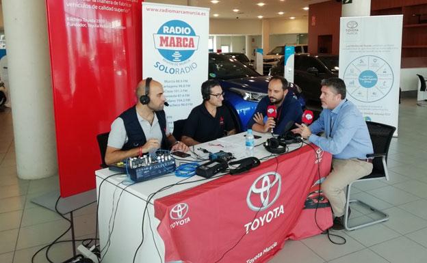 Toyota Murcia repasa las últimas novedades de la marca en la radio en directo