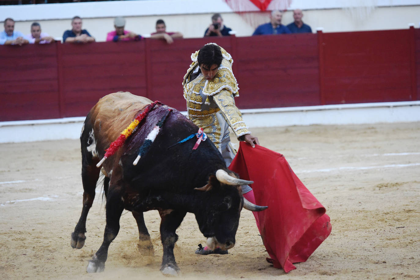 La terna sale a hombros en Abarán