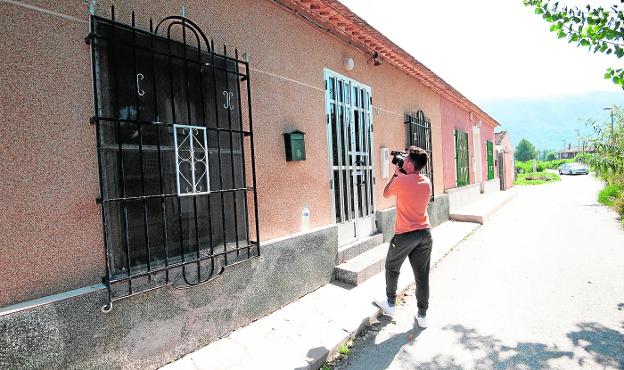 Detienen a un joven acusado de matar a su padre y tirar su cuerpo a un pozo