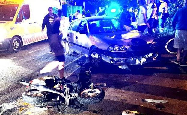 Herido grave un motorista tras chocar contra un coche en La Raya