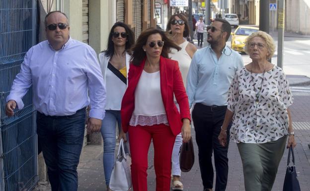 El PSOE confirma a Castejón su expulsión por correo electrónico