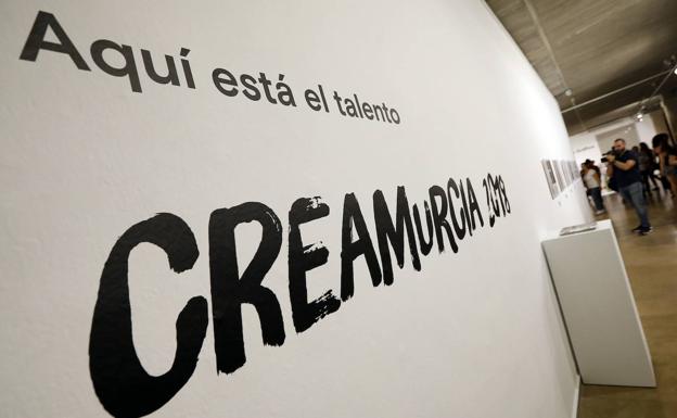 Alejandro Llamas y Helena Lardín ganan el concurso CreaMurcia en Cómic y Artes Plásticas