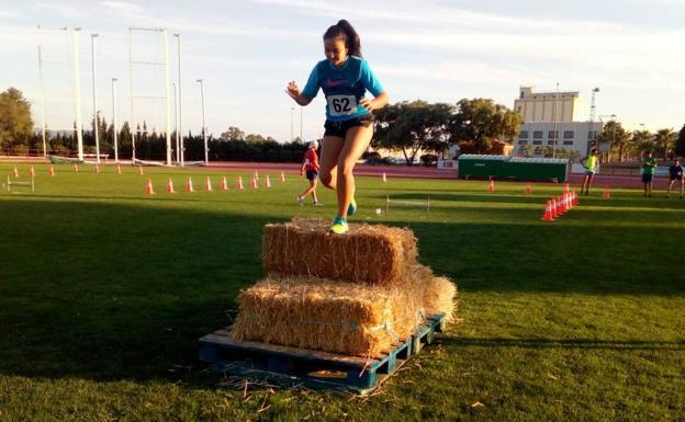 Úrsula Ruiz reinventa el atletismo con la jornada Citius Altius Fortius en los Juegos del Guadalentín