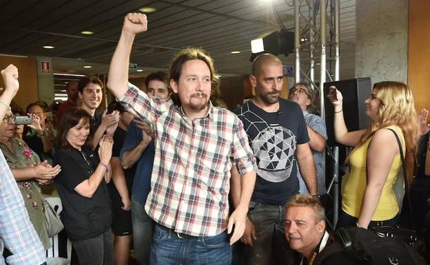 Iglesias, en la Región: «PSOE, PP y Cs preparan un acuerdo para gobernar juntos»