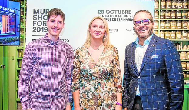 Medio millar de comercios de Murcia recibirán consejos para atraer a más clientes desde la innovación