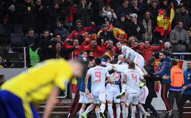 Rodrigo Moreno guía a una España inquietante a la Eurocopa