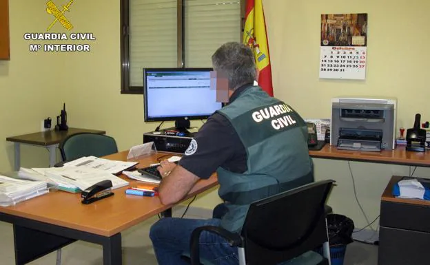 Cae una banda dedicada a la falsificación de documentos de vehículos en la Región y en la provincia de Alicante