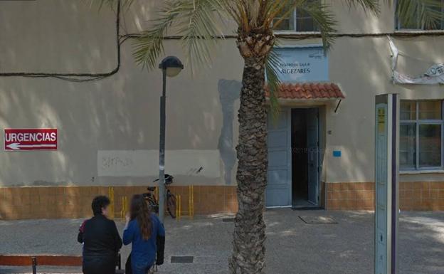 El Colegio de Médicos de Murcia condena la agresión a una médico en el centro de salud de Algezares