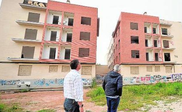 PP y Vox exigen actuaciones para acabar con las ocupaciones ilegales en Molina