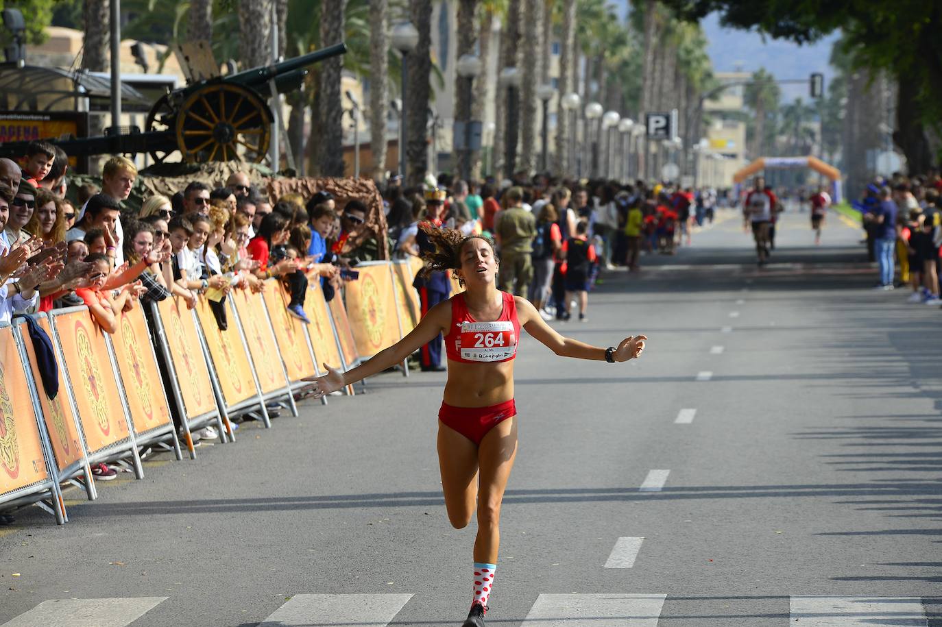 Antonio Martínez y Wafiya Benali triunfan en el Cross de Artillería