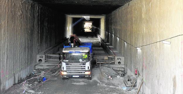 El AVE llegará con la estación a medias