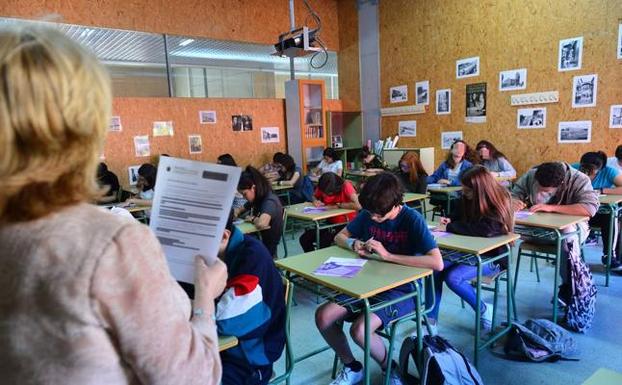 Los directores de colegios e IES exigen más autonomía para gobernar sus centros
