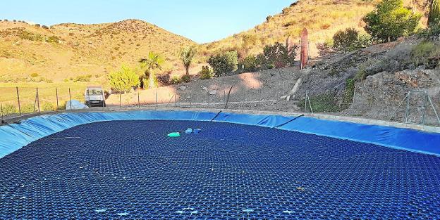 Desechos agrícolas para ahorrar agua