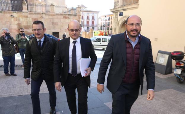 Sánchez se escuda otra vez en los técnicos para eximirse de culpa en el 'caso Guardería'