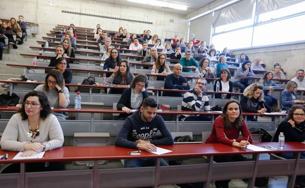 Más de 1.500 opositores se examinan para optar a 131 plazas del SMS