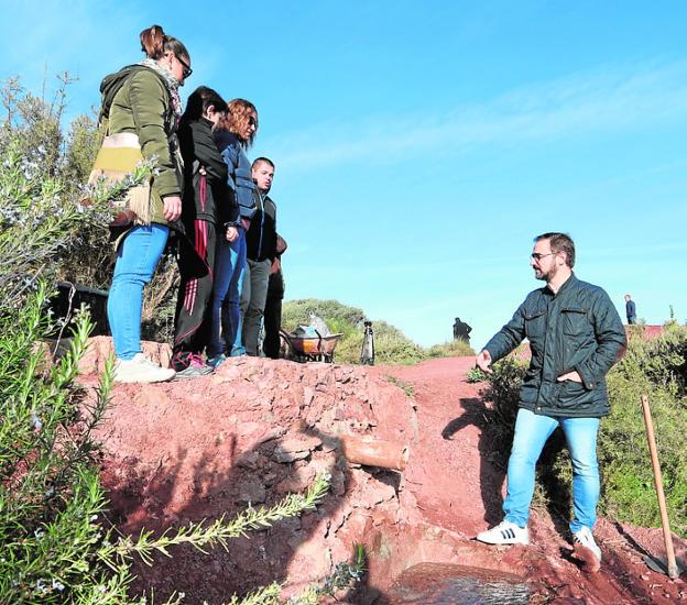 Rehabilitan la ruta de senderismo del Cejo de los Enamorados