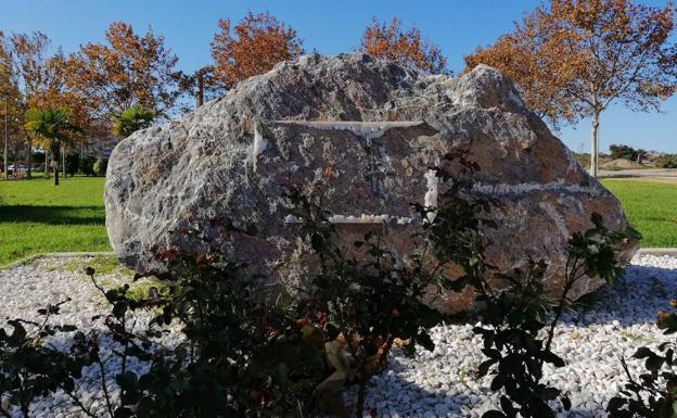 Acto vandálico contra el memorial a los aguileños deportados a los campos de concentración nazis